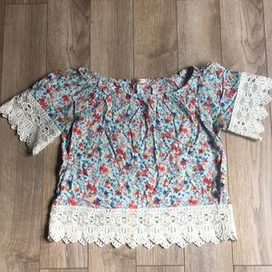 LACE OFF SHOULDER CROP TOP 👩🏼